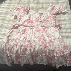 Francesca's Collections Pink and White Floral Midi Dress